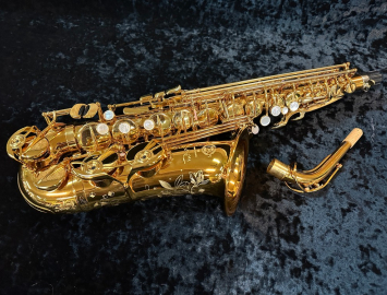 Beautiful! Selmer Paris Supreme Alto Saxophone, Serial #832500 – PRISTINE!